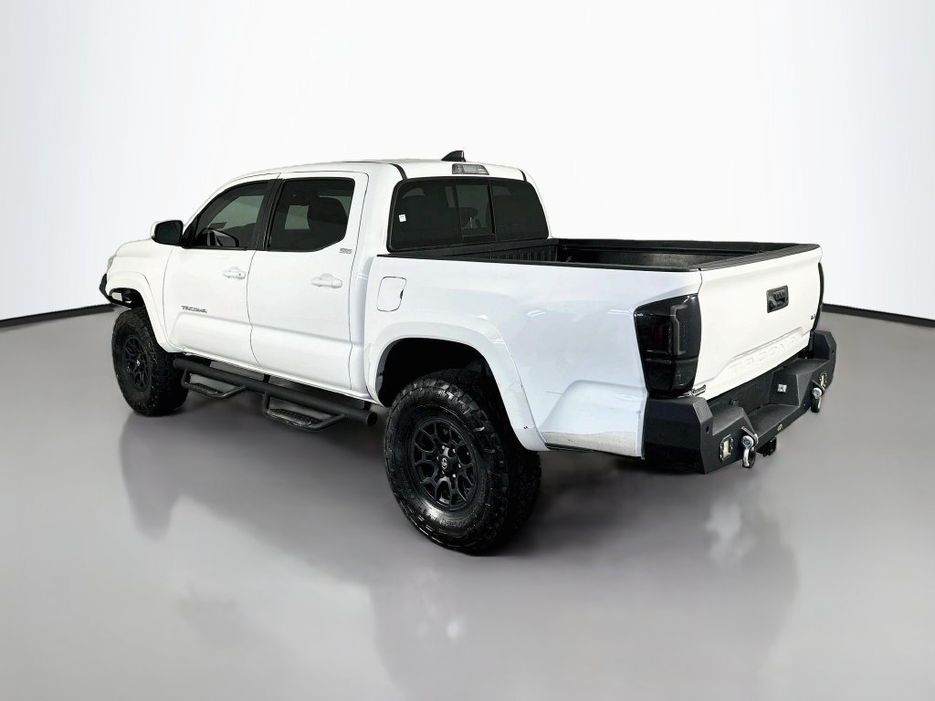 Used 2021 Toyota Tacoma SR5 RWD image 5