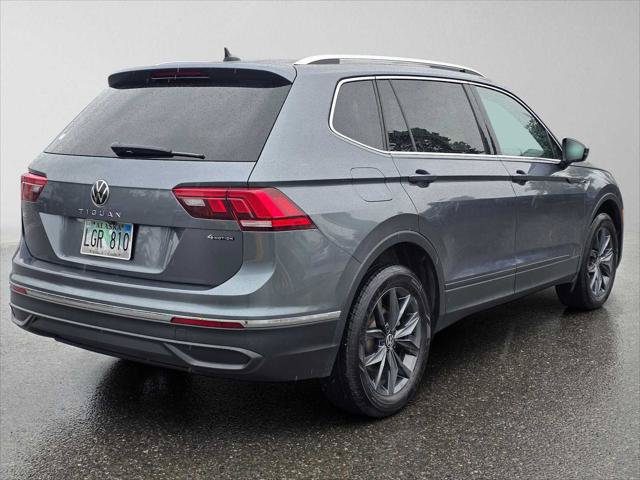 Used 2022 Volkswagen Tiguan SE AWD/4WD image 3