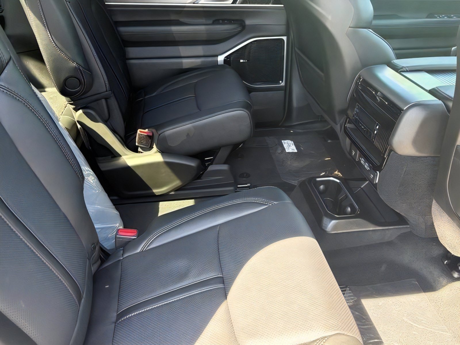 New 2026 Jeep Grand Wagoneer Limited AWD/4WD image 13