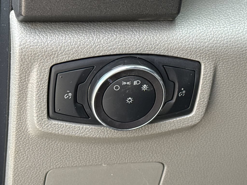 Used 2019 Ford F550 4x4 Regular Cab Super Duty image 22