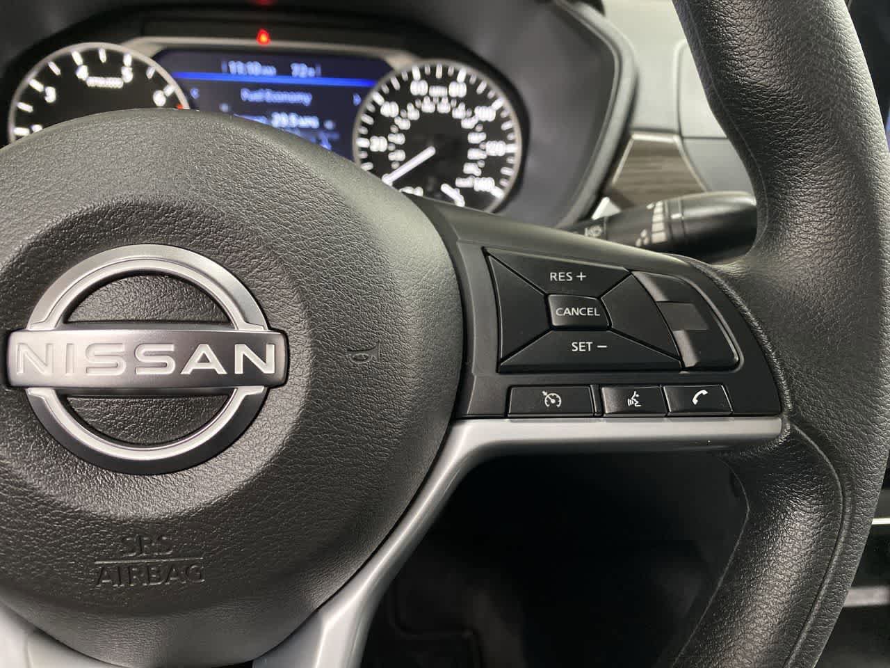 Used 2025 Nissan Altima 2.5 SV image 21