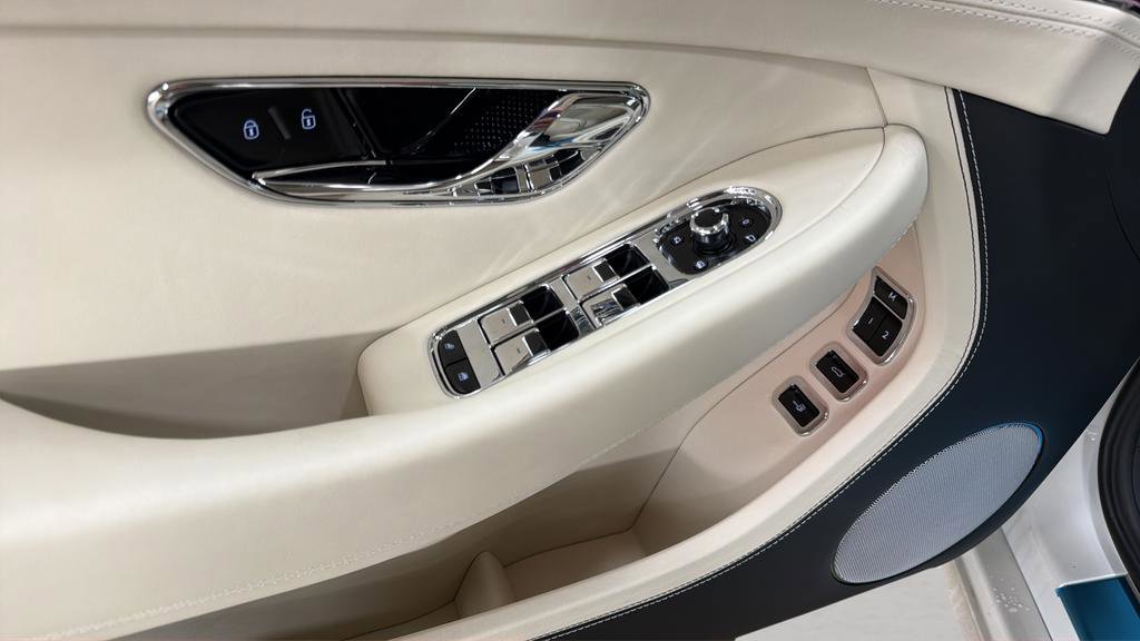 New 2026 Bentley Continental GTC image 27