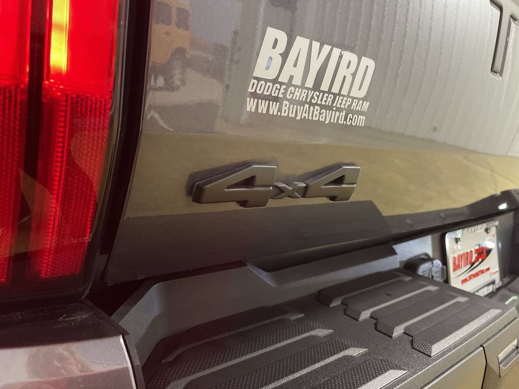 Used 2025 Toyota Tundra SR5 w/ SR5 Premium Package AWD/4WD image 31