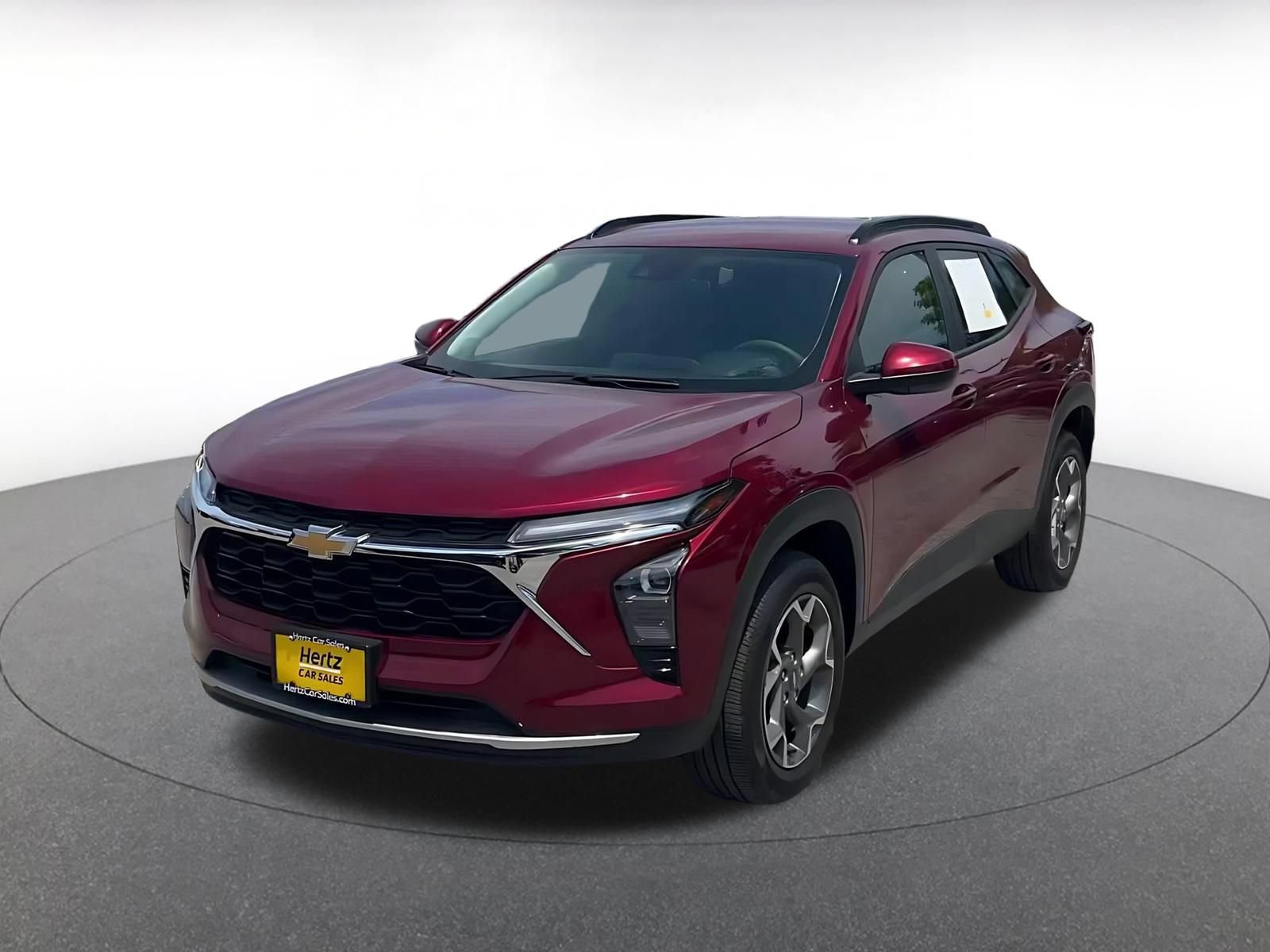 Used 2025 Chevrolet Trax LT FWD image 7