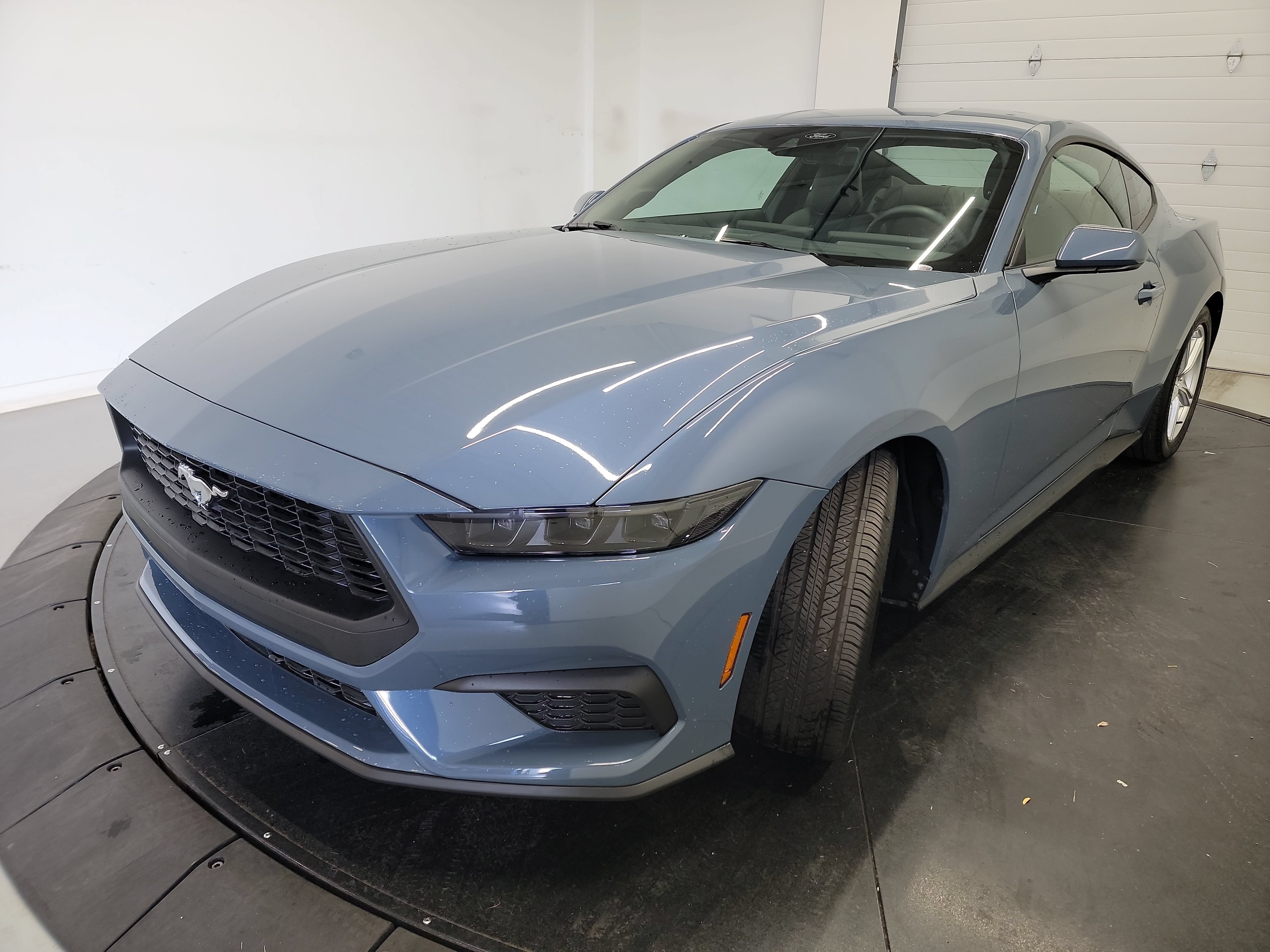 Used 2026 Ford Mustang Premium RWD image 3
