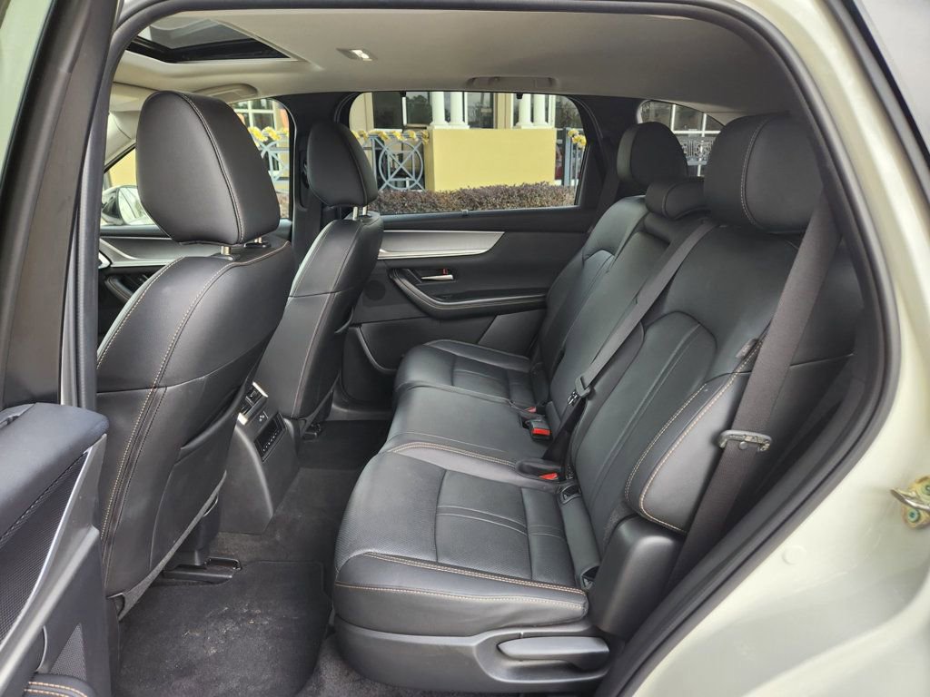 Used 2025 MAZDA CX-70 3.3 Turbo w/ Preferred Package image 10