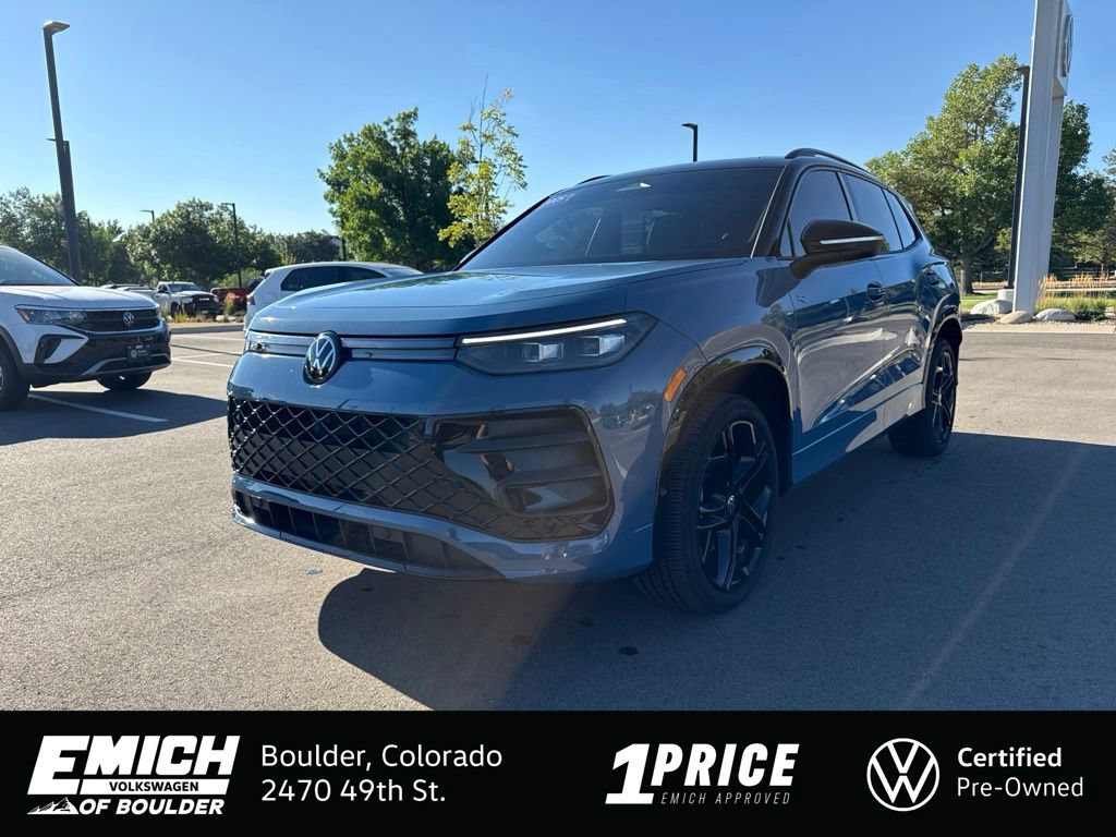 Certified 2025 Volkswagen Tiguan SE R-Line