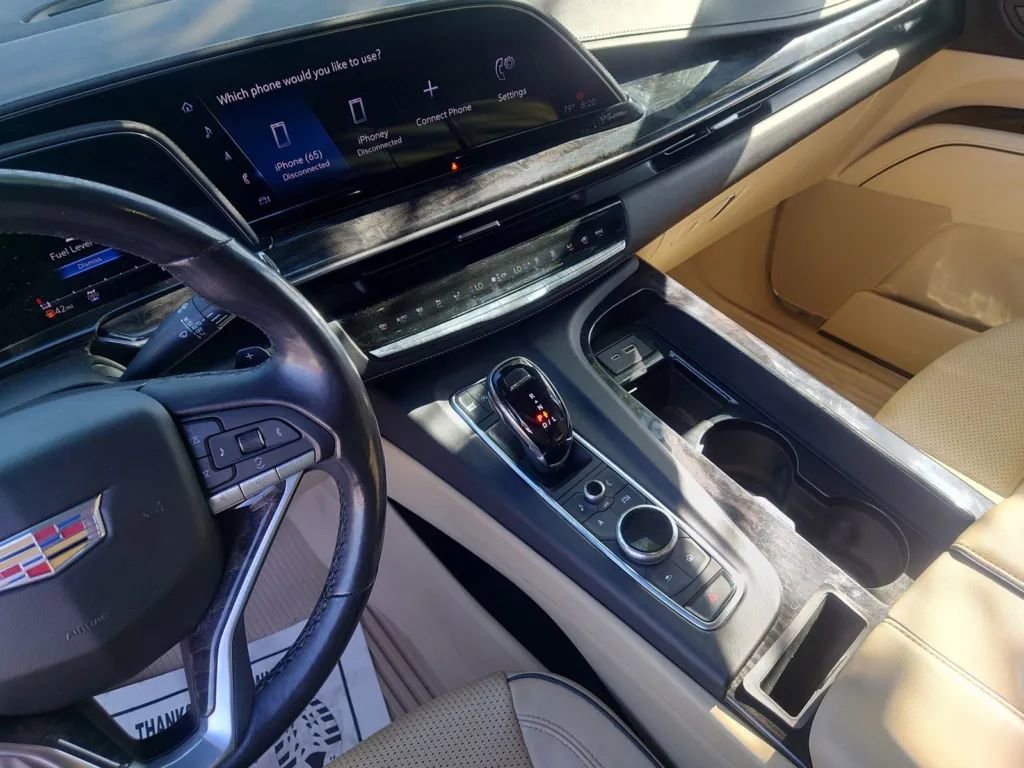 Used 2021 Cadillac Escalade ESV Premium Luxury image 21