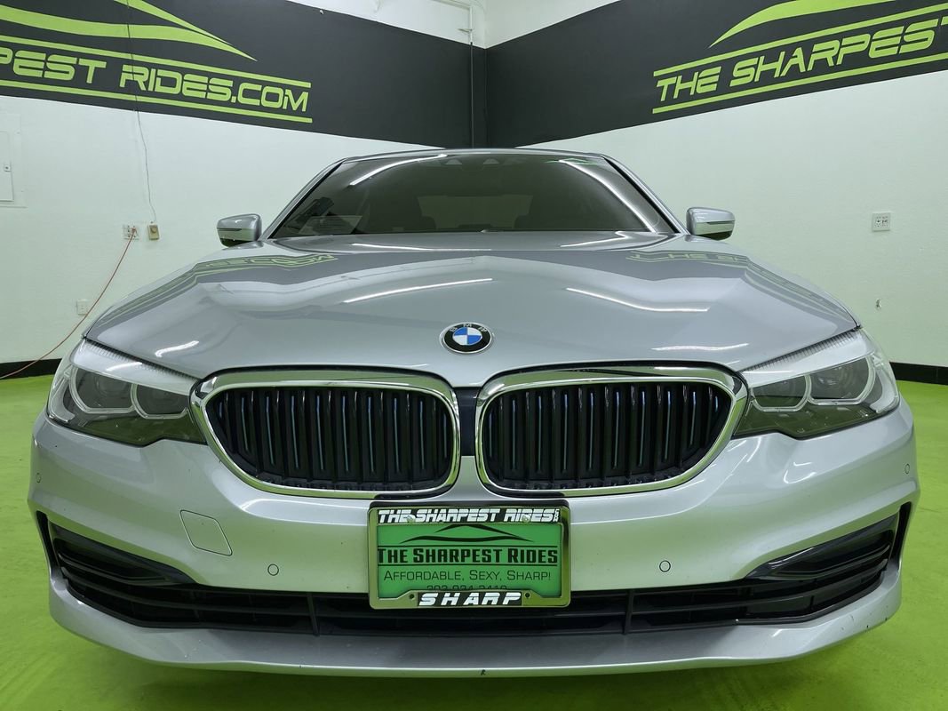 Used 2019 BMW 530e xDrive w/ Convenience Package image 3