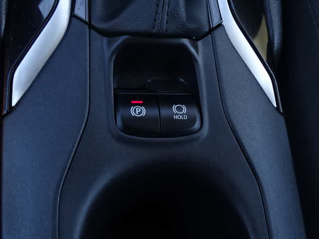 Certified 2024 Toyota Corolla Cross LE w/ Moonroof Package FWD image 35