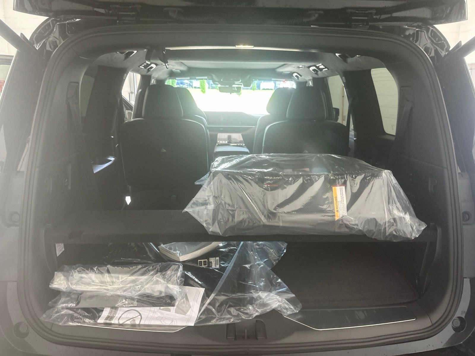 New 2027 INFINITI QX80 Autograph w/ Premium Cargo Package AWD/4WD image 12