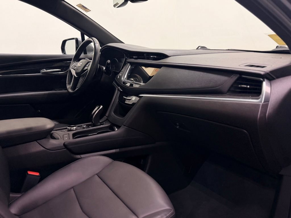 Used 2022 Cadillac XT5 Premium Luxury AWD/4WD image 18