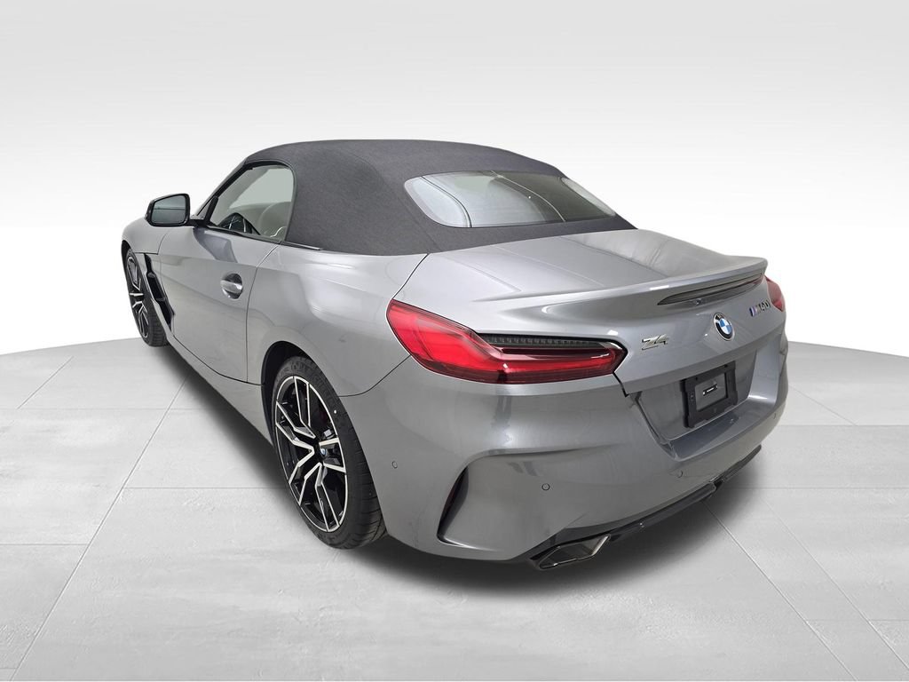 New 2026 BMW Z4 M40i w/ Premium Package RWD image 8
