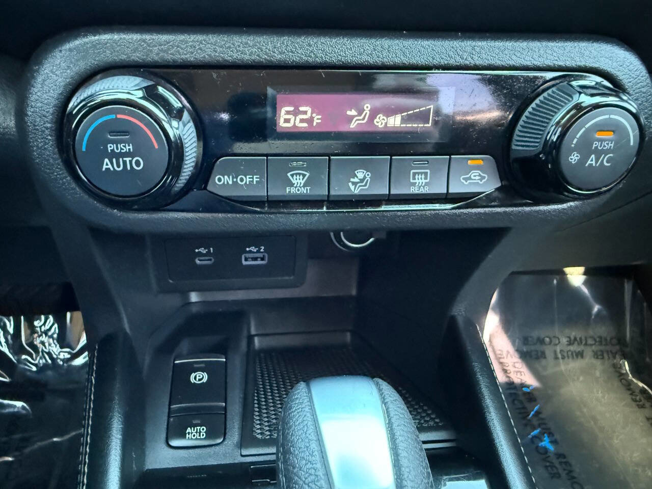 Used 2022 Nissan Kicks SR w/ Interior Electronics Package image 37