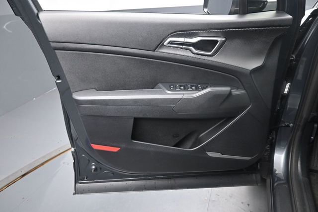 Used 2025 Kia Sportage LX AWD/4WD image 19