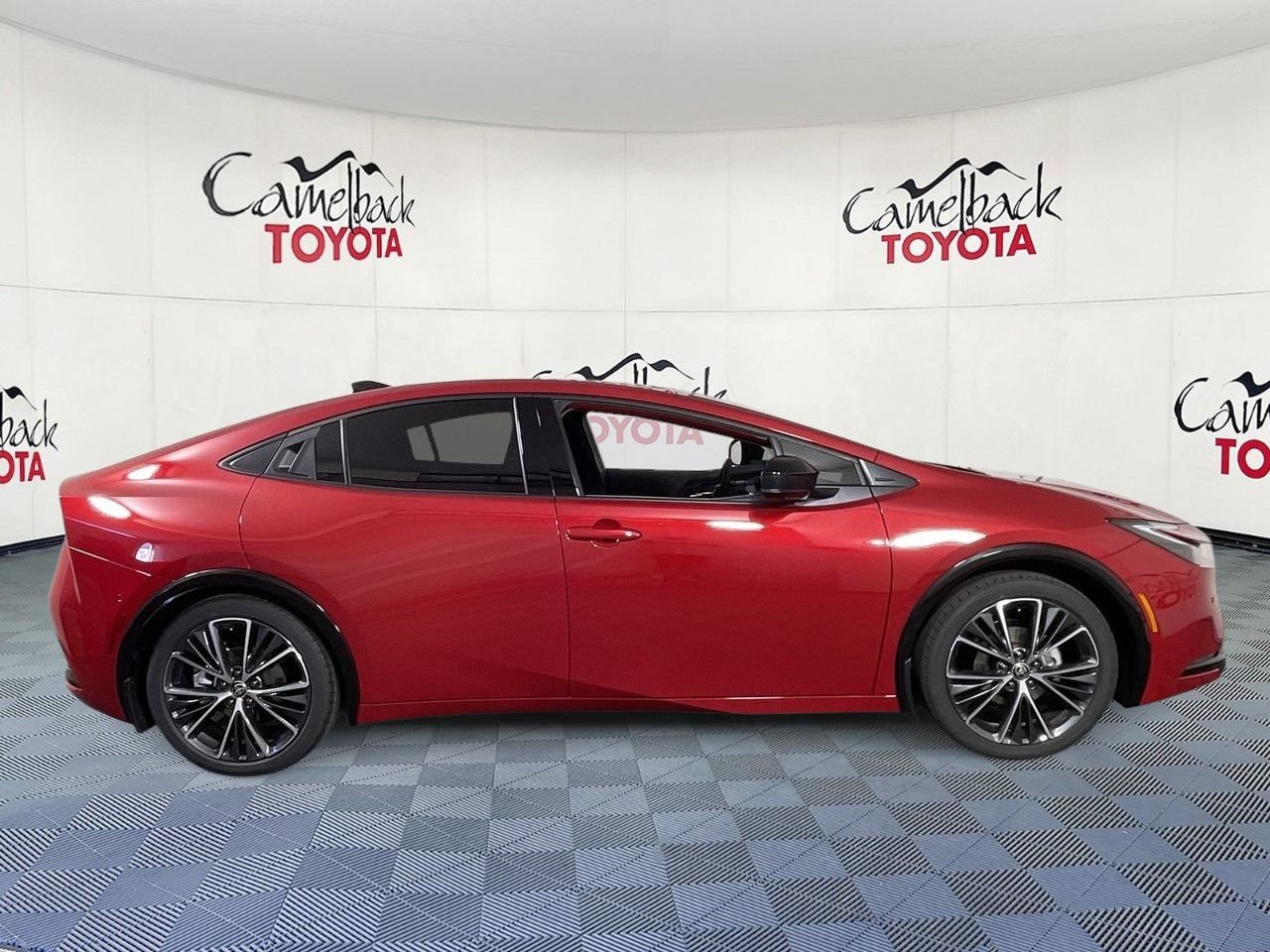 New 2026 Toyota Prius Limited FWD image 8