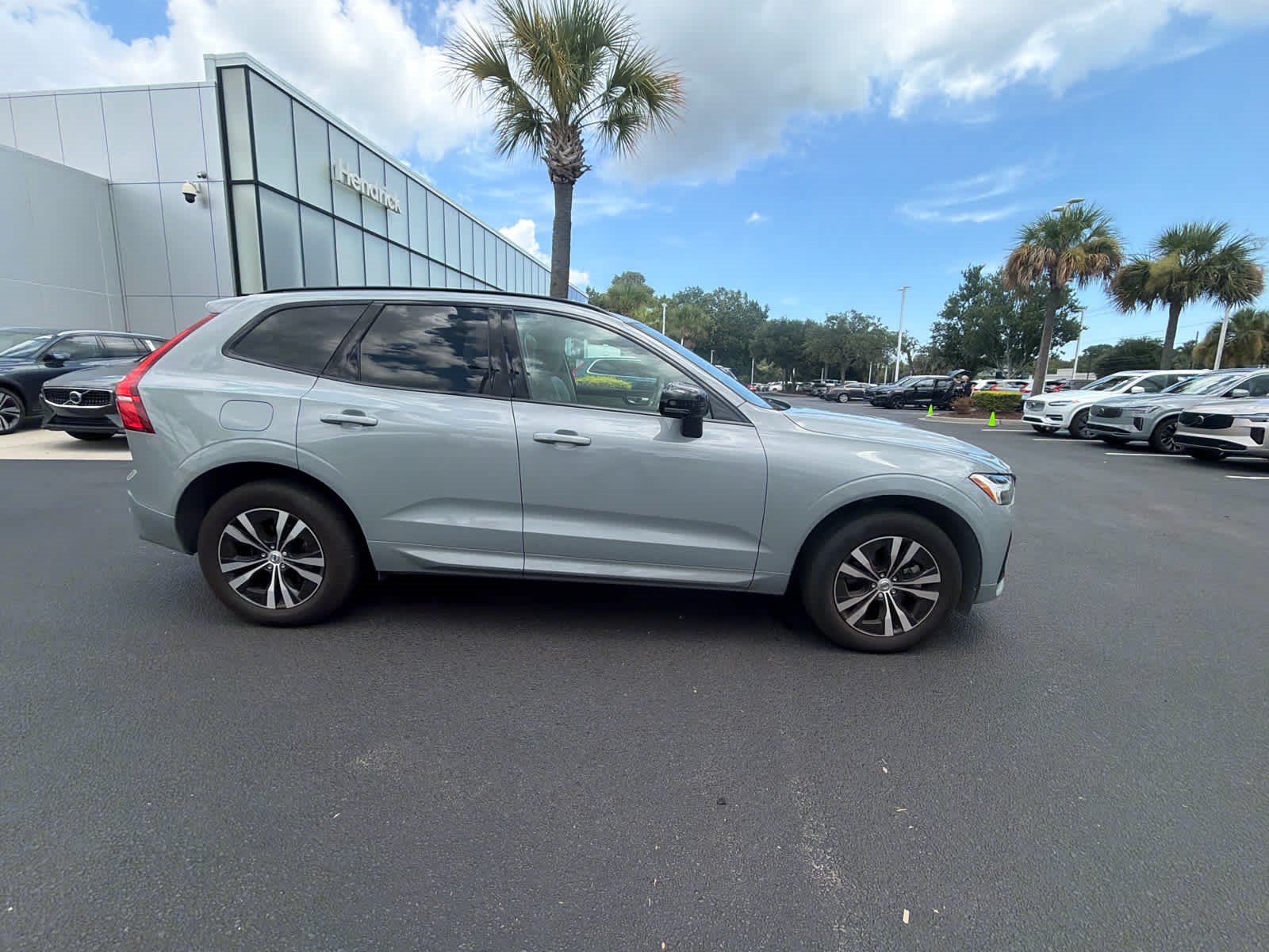 Certified 2024 Volvo XC60 B5 Core w/ Protection Package Premier AWD/4WD image 58