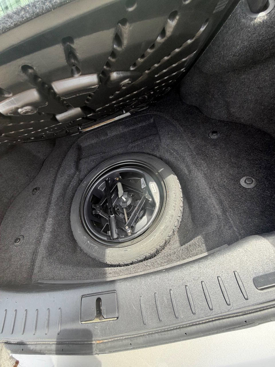 Used 2006 Cadillac DTS FWD image 34