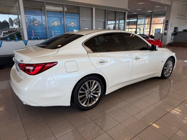 Used 2019 INFINITI Q50 Luxe w/ Essential Package (3.0T Luxe) image 3