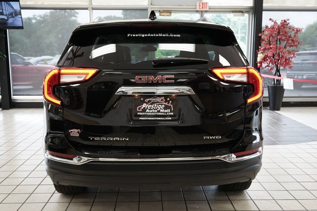 Used 2022 GMC Terrain SLT w/ Infotainment Package II image 15