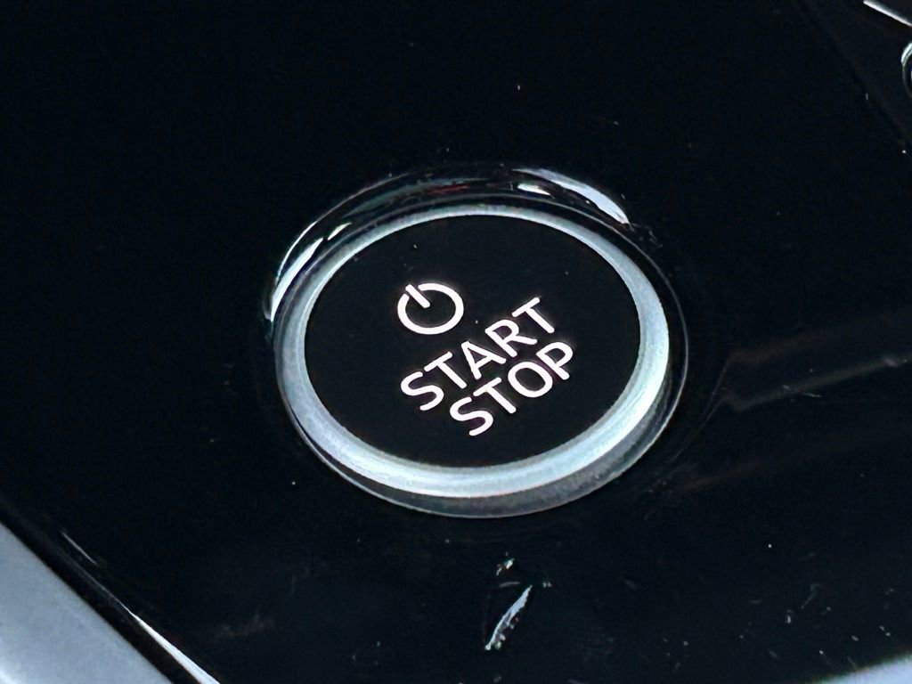 Used 2023 Audi Q4 e-tron Premium w/ Convenience Package image 24