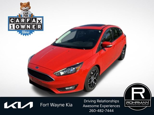 Used 2017 Ford Focus SEL w/ Cold Weather Package FWD image 1