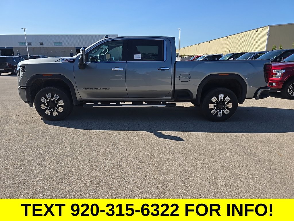 Used 2025 GMC Sierra 2500 Denali AWD/4WD image 3