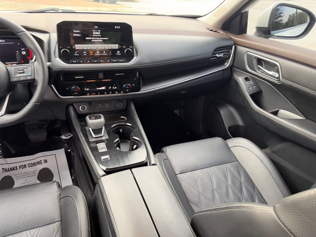 Certified 2023 Nissan Rogue Platinum FWD image 22