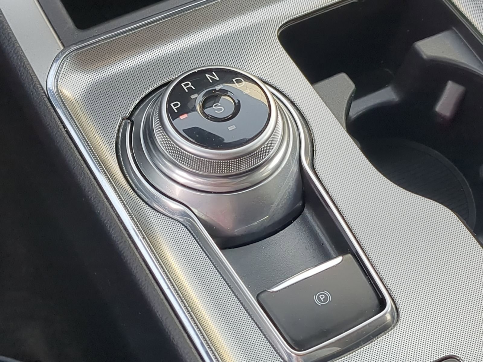 Used 2023 Ford Edge SEL w/ Sport Appearance Package image 31