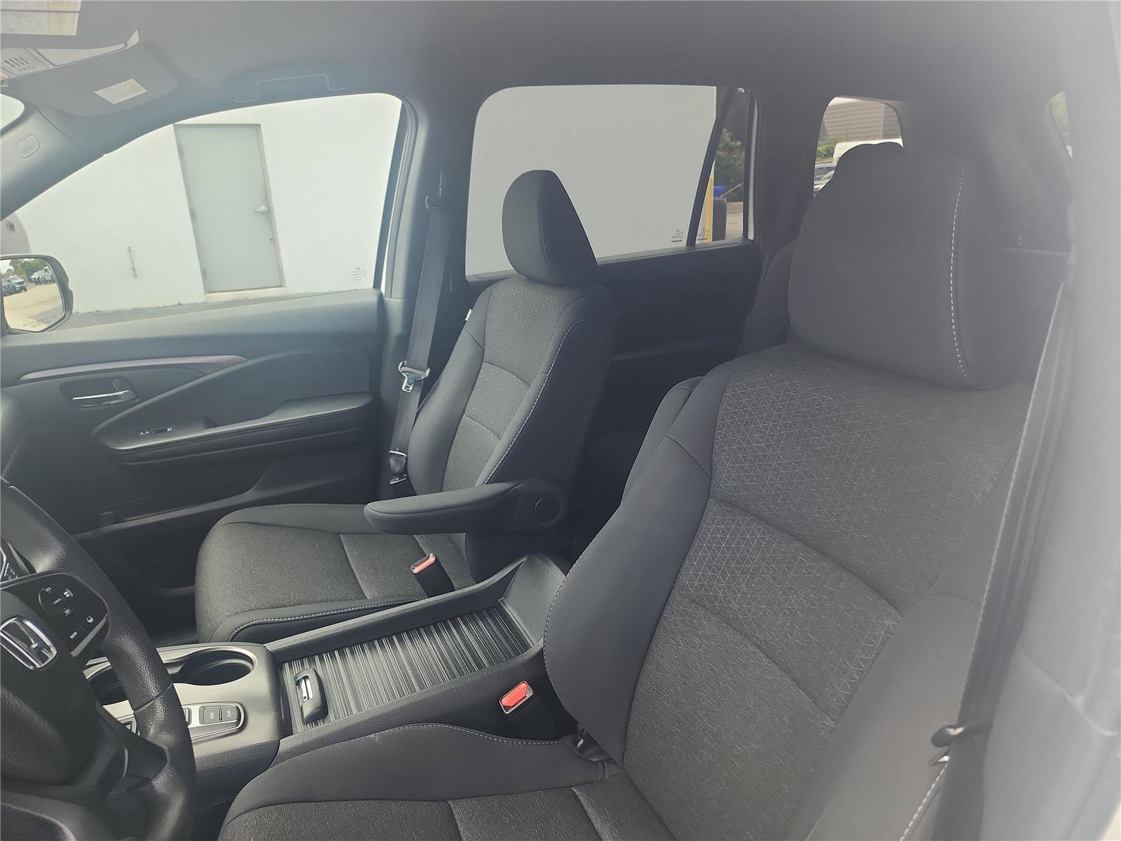 Used 2021 Honda Passport Sport image 14