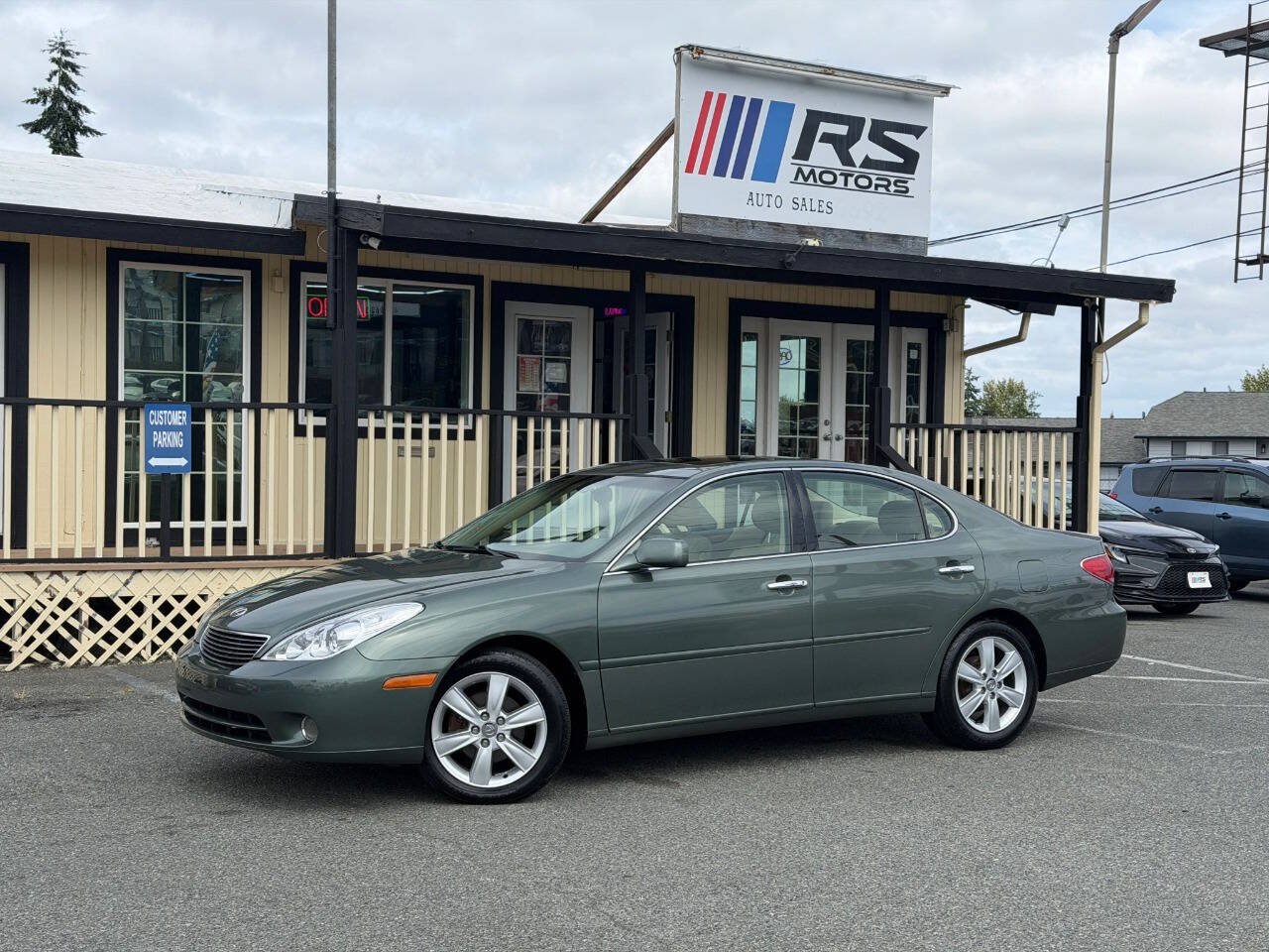 Used 2005 Lexus ES 330 w/ Preferred Accessory Pkg FWD image 1
