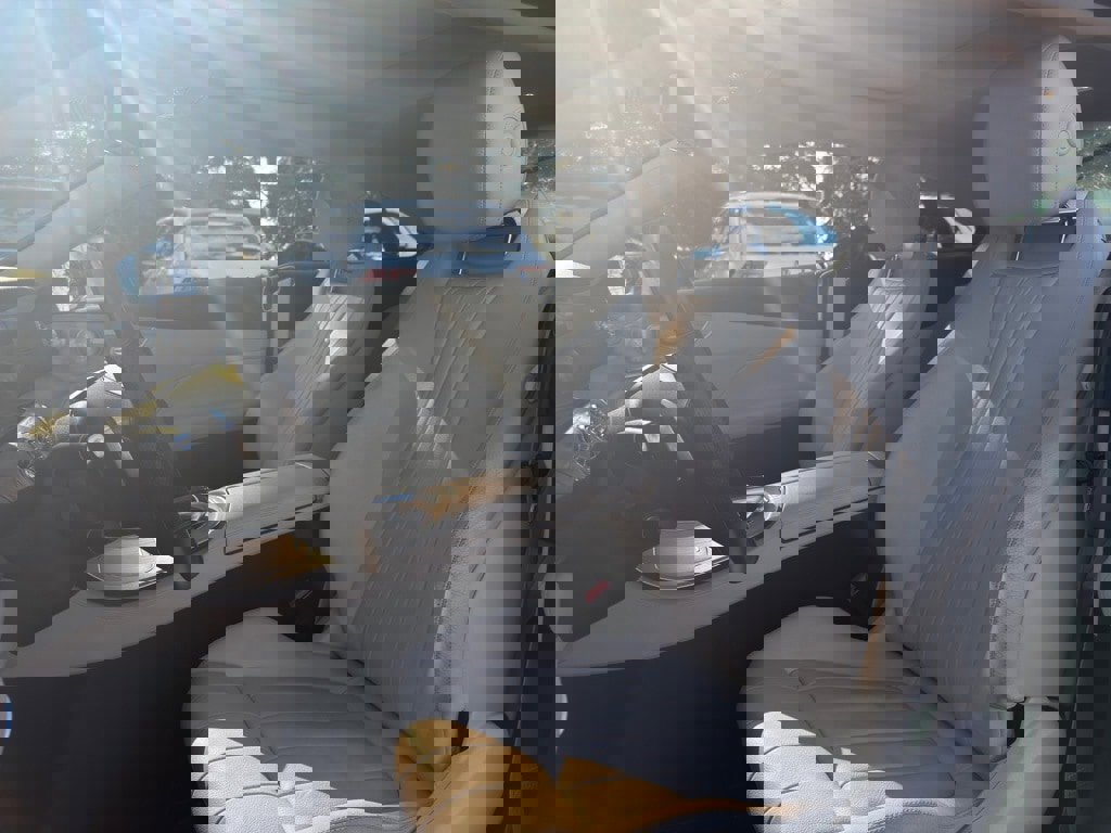 Used 2018 Mercedes-Benz E 400 4MATIC Coupe image 30