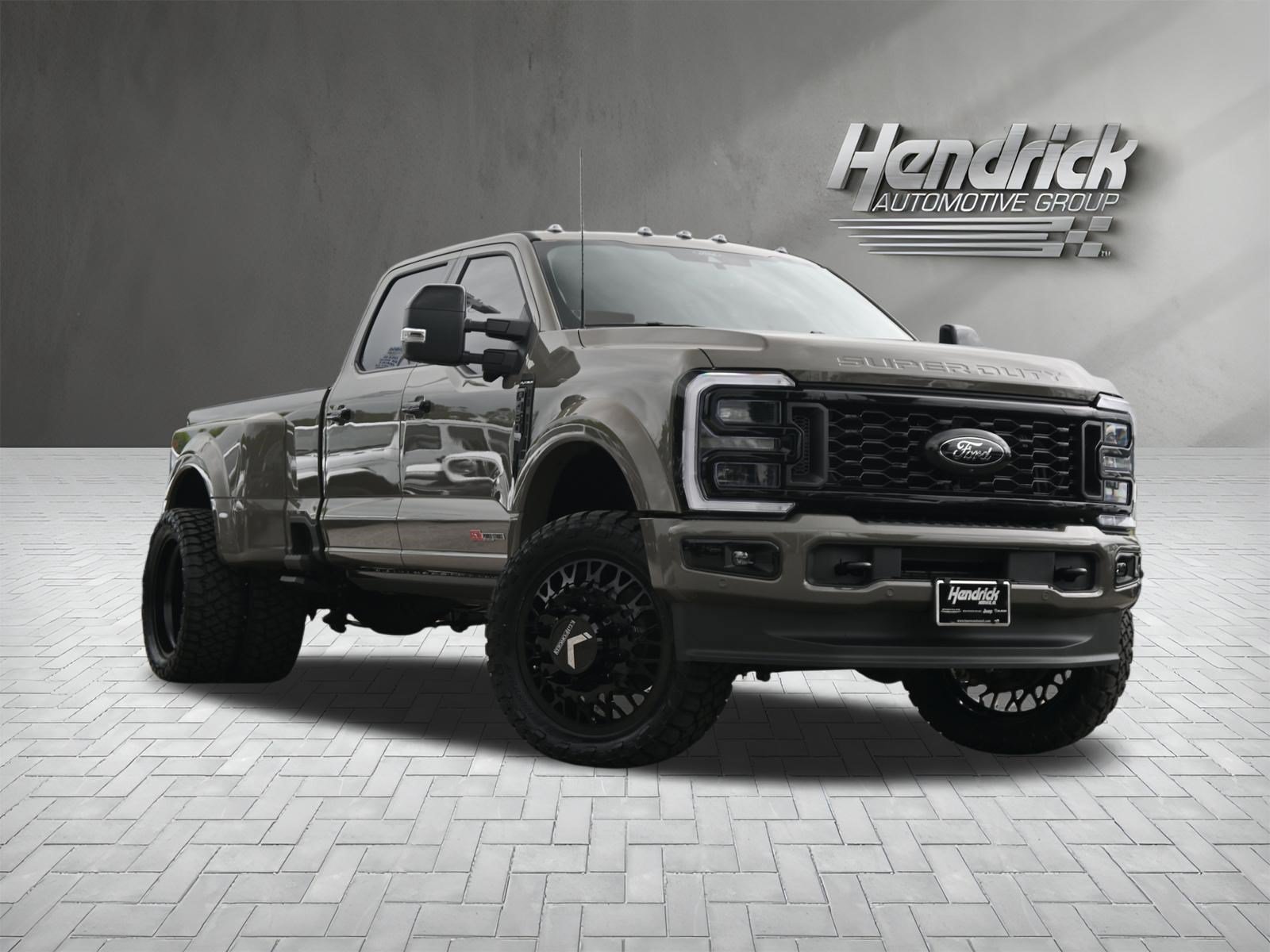 Used 2026 Ford F450 Platinum w/ Platinum Plus Package AWD/4WD video 2