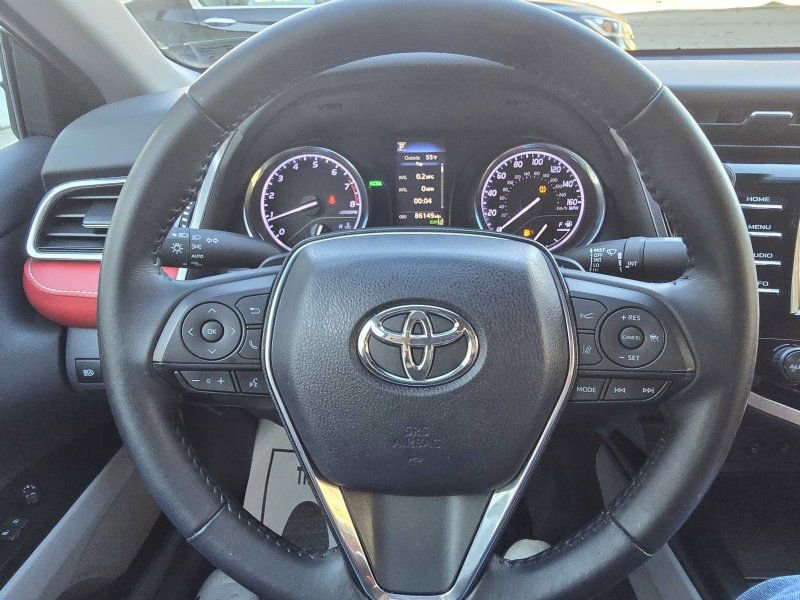 Used 2018 Toyota Camry SE image 20