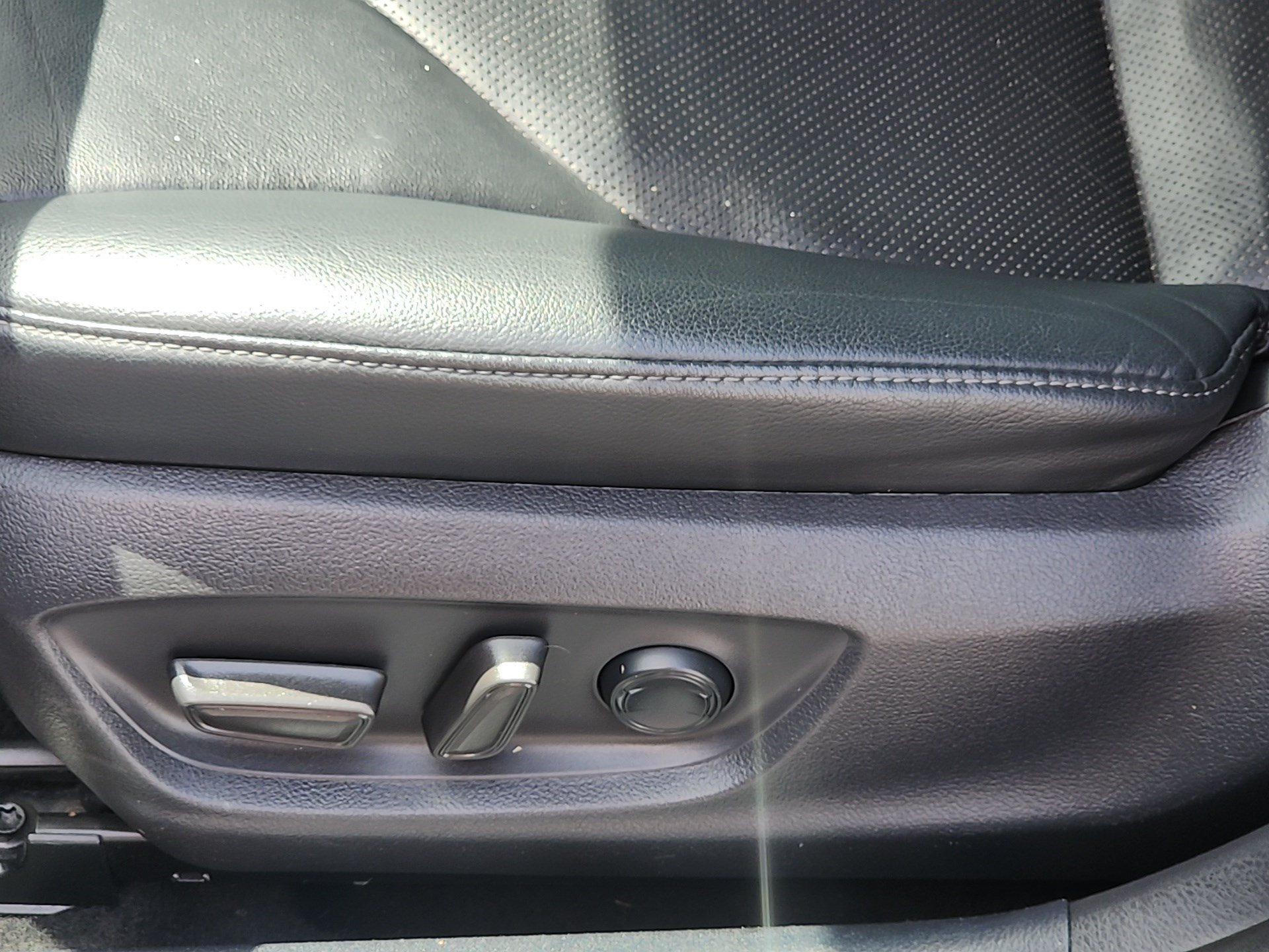 Certified 2022 Toyota Camry XLE FWD image 21