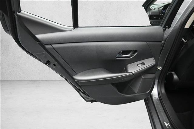 Used 2024 Nissan Sentra SV FWD image 21