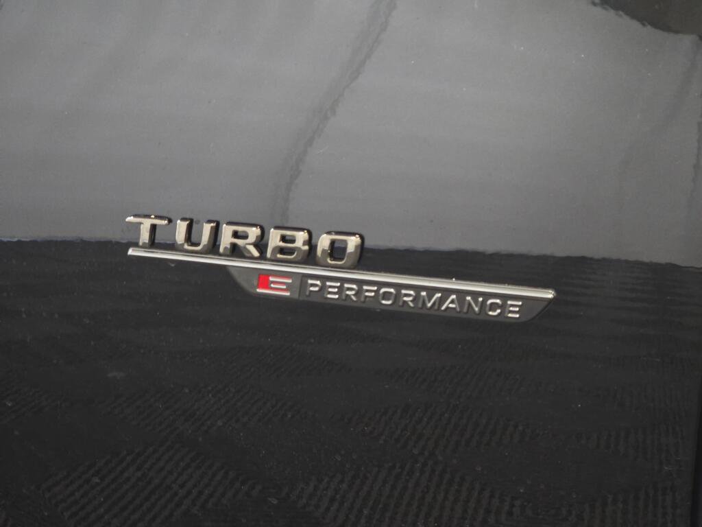 New 2025 Mercedes-Benz GLC 63 AMG S image 21