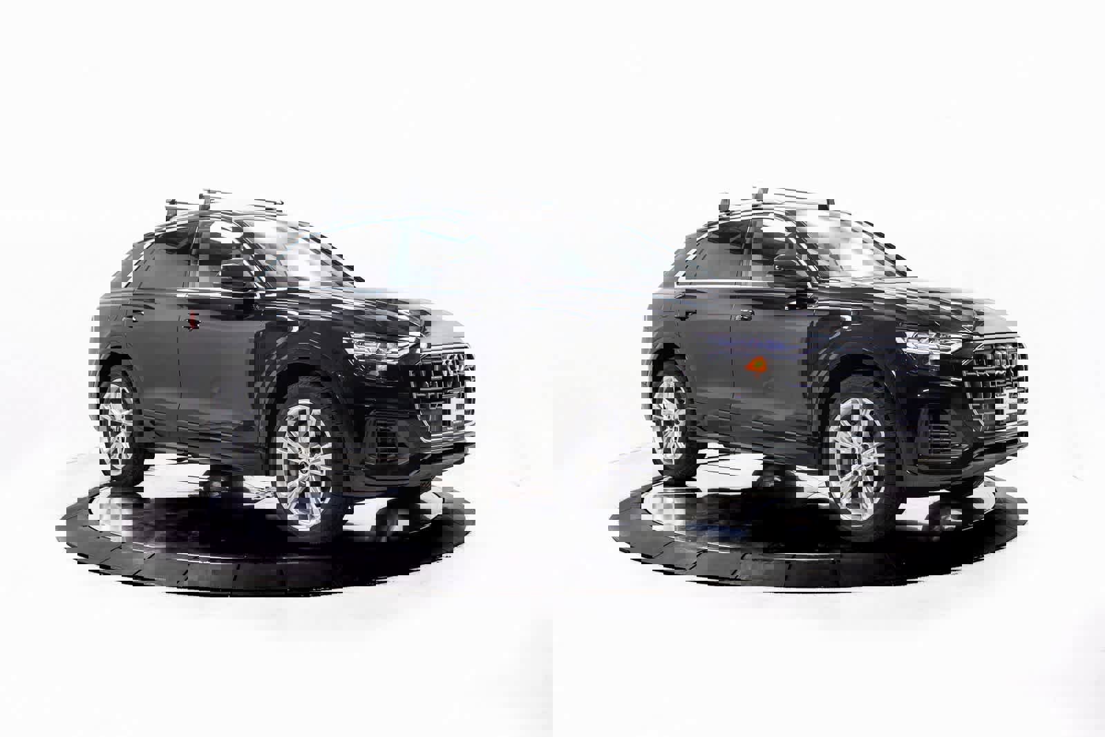 Used 2022 Audi Q8 Premium Plus image 9