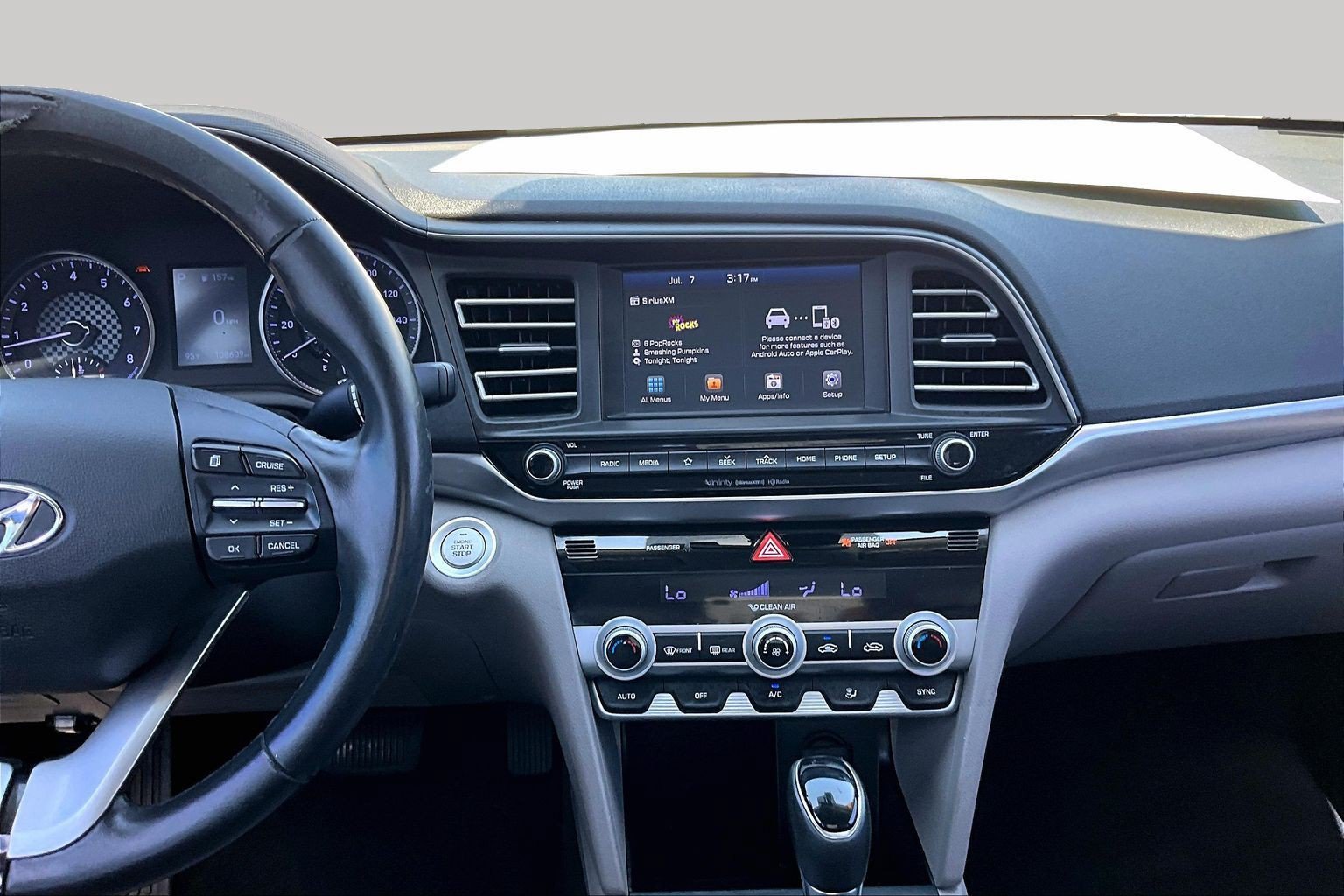 Used 2020 Hyundai Elantra Limited FWD image 6