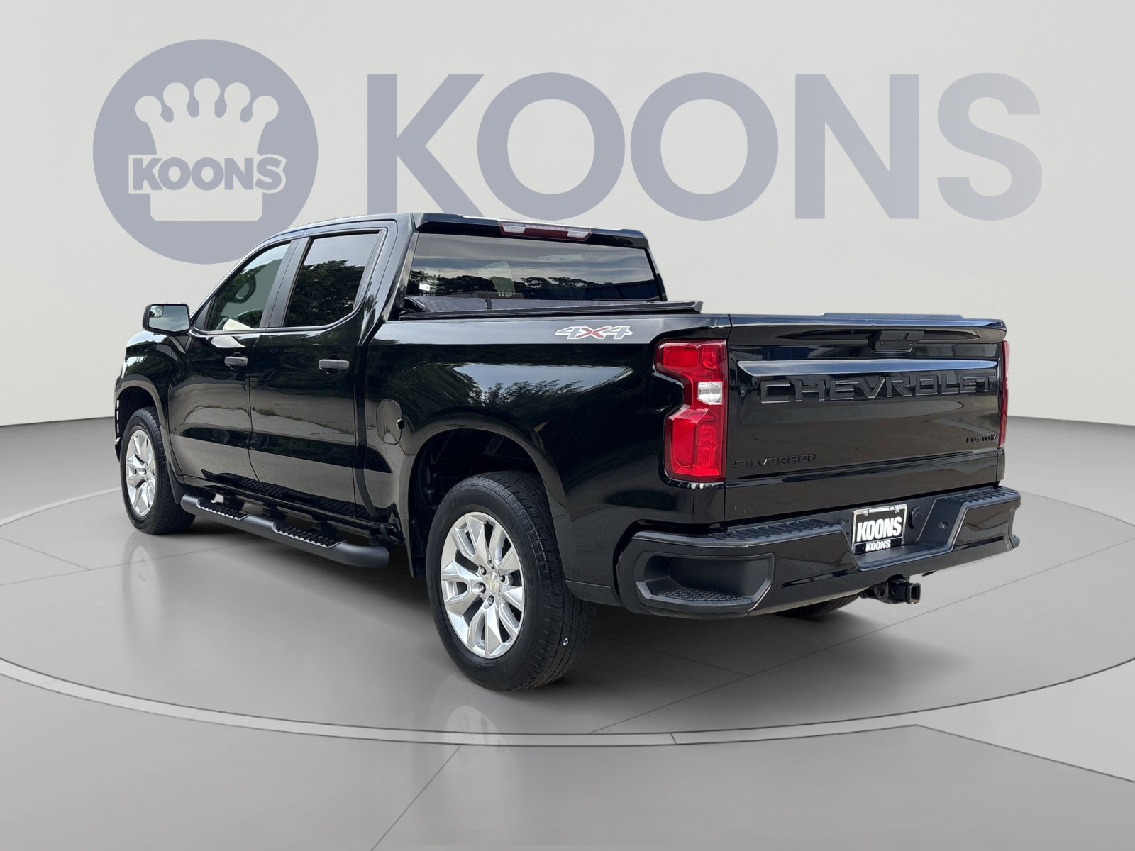 Used 2021 Chevrolet Silverado 1500 Custom w/ LPO, Dark Essentials Package AWD/4WD image 4
