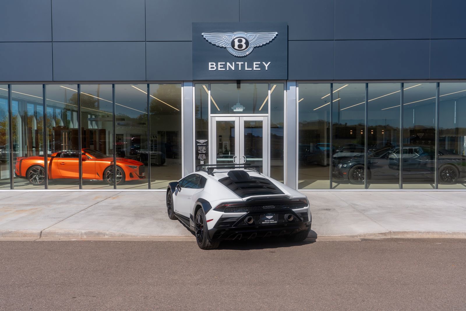 Used 2024 Lamborghini Huracan Sterrato image 15