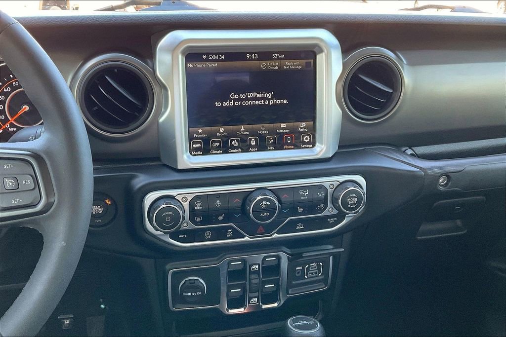 Used 2023 Jeep Gladiator Sport image 6