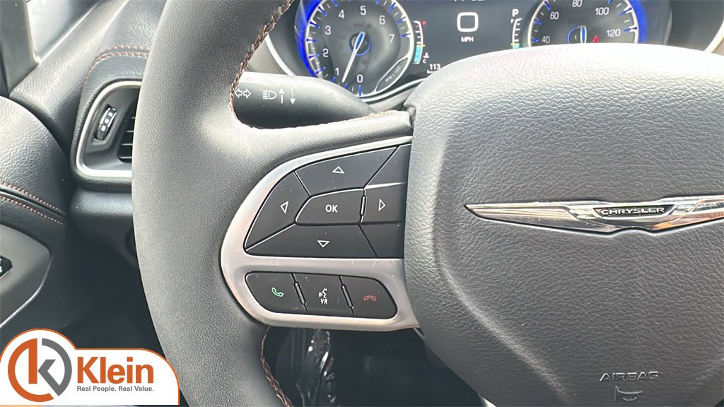 Used 2024 Chrysler Pacifica Pinnacle w/ Trailer Tow Group image 19