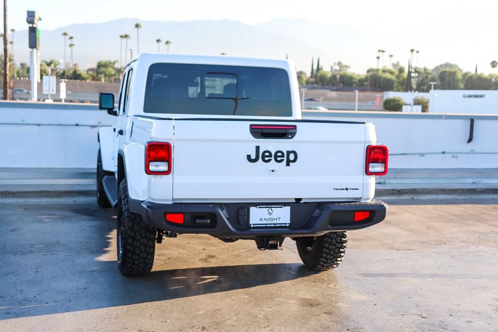New 2026 Jeep Gladiator Sport AWD/4WD image 7