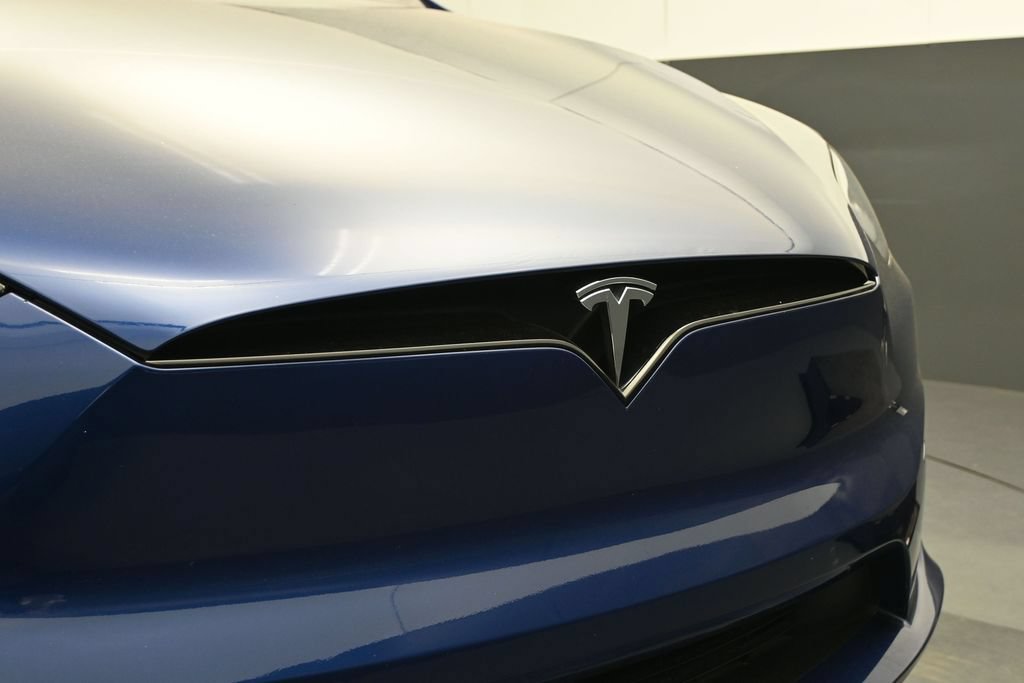 Used 2023 Tesla Model X Plaid AWD/4WD image 5