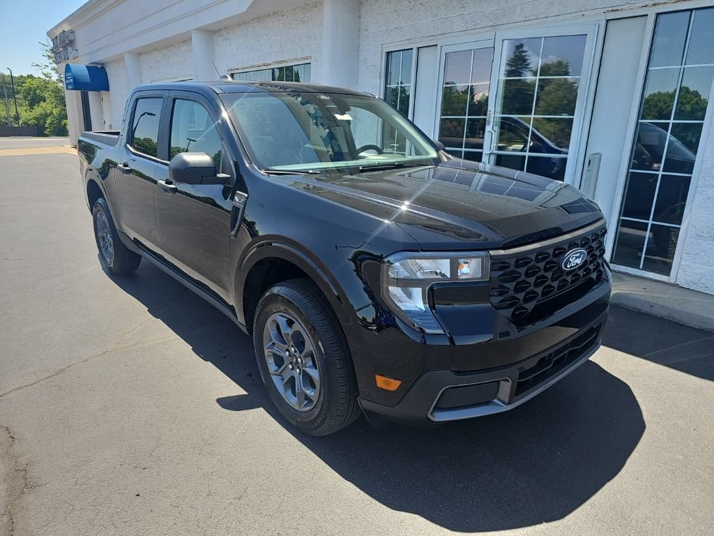New 2026 Ford Maverick XLT FWD image 2