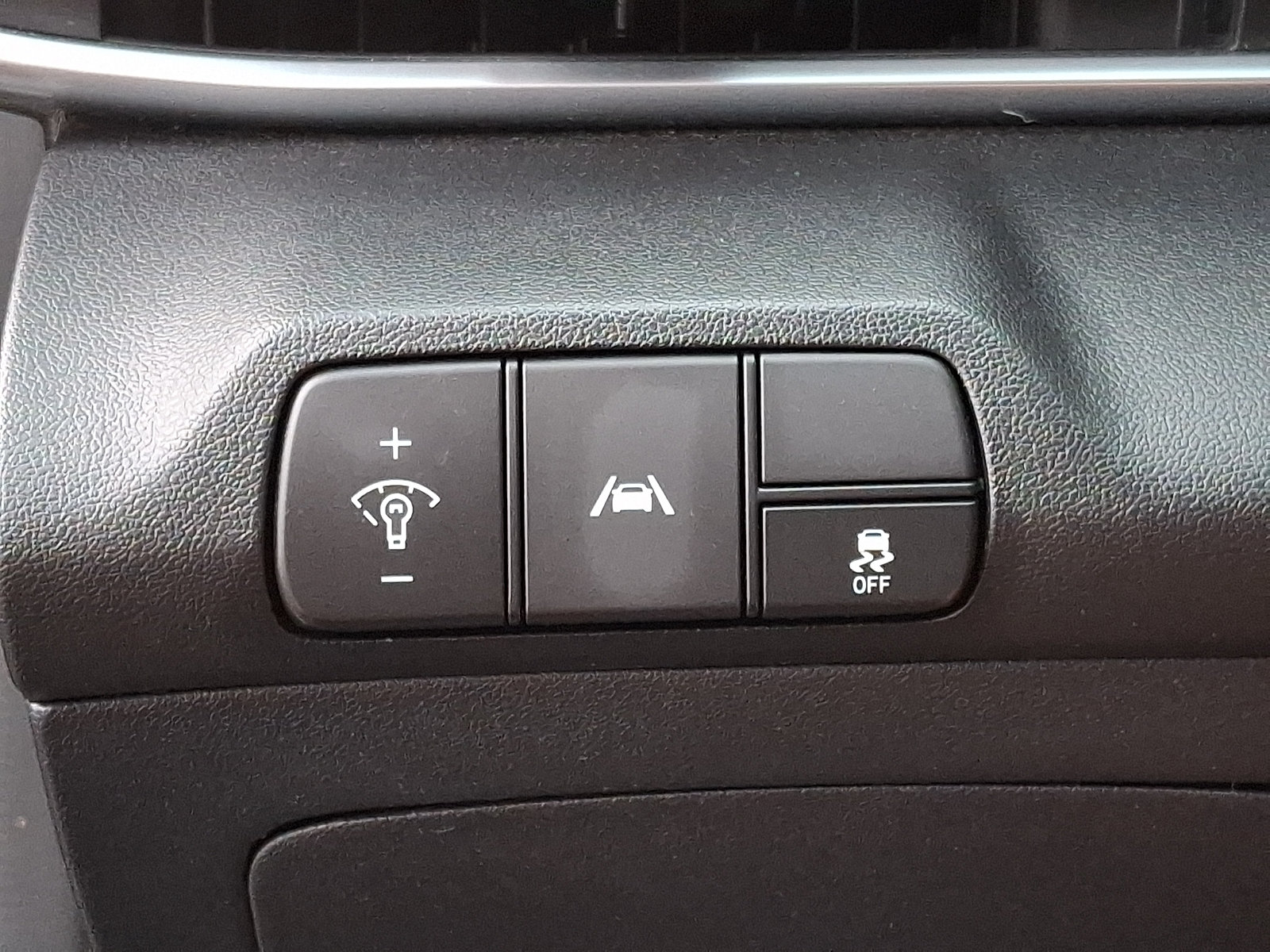 Used 2023 Hyundai Elantra SEL w/ Convenience Package FWD image 28