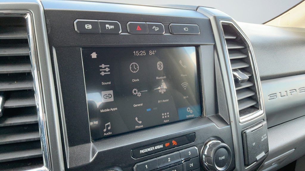 Used 2018 Ford F250 XLT w/ XLT Premium Package AWD/4WD image 11