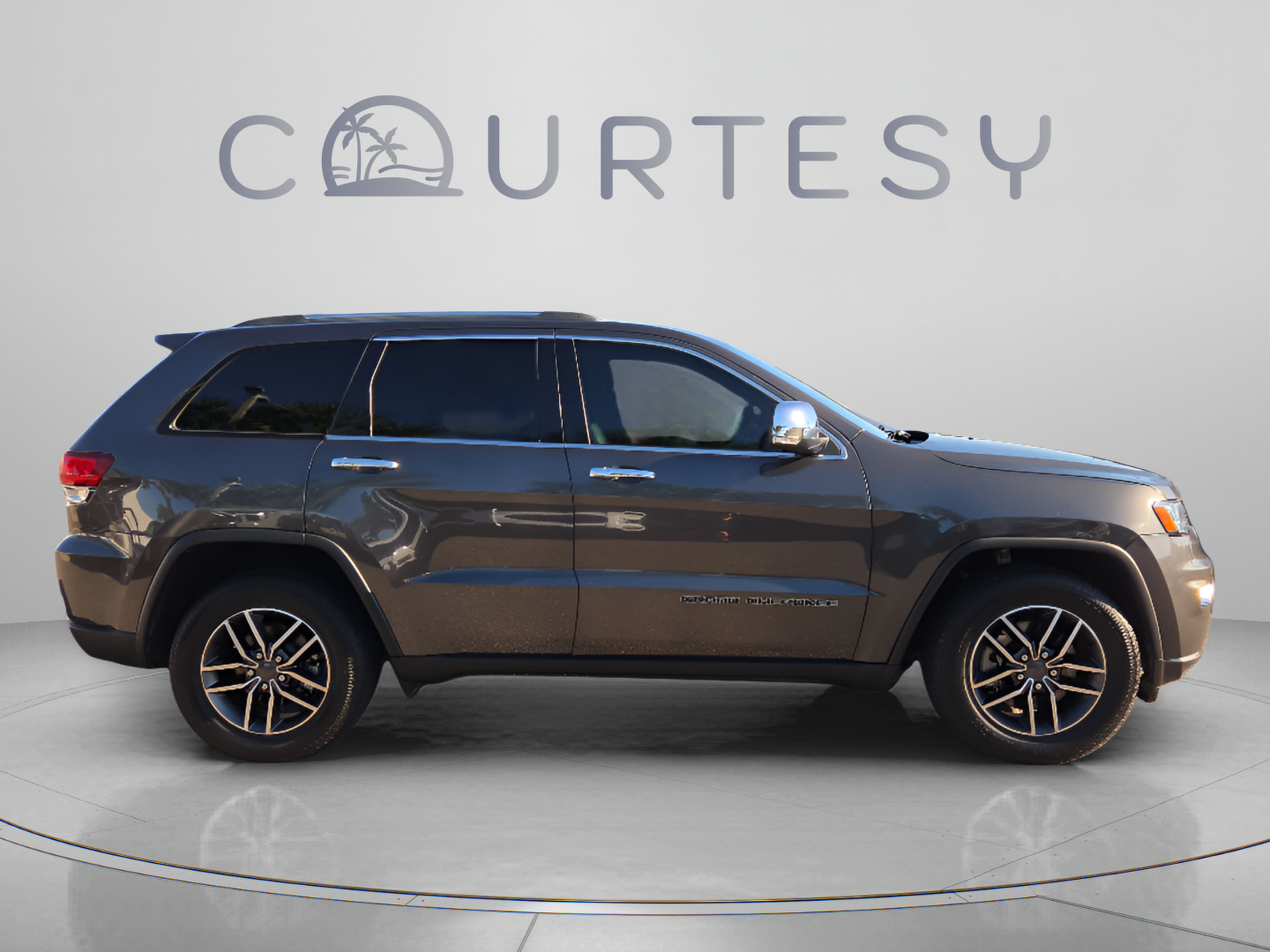 Used 2021 Jeep Grand Cherokee Limited w/ Luxury Group II RWD image 6