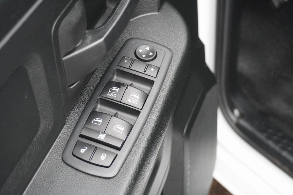 Used 2019 RAM 1500 Tradesman w/ Chrome Appearance Group image 16